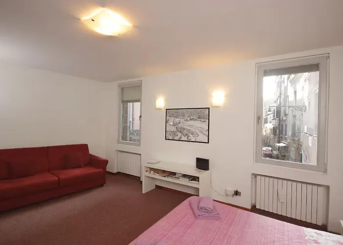 La Tua Finestra Su Appartamento *